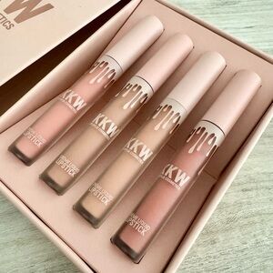 KKW nude lip kit